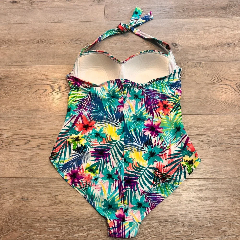 Catalina Swim Size 16-18 XLarge Tropical Floral Print Halter One Piece Swimsuit‎